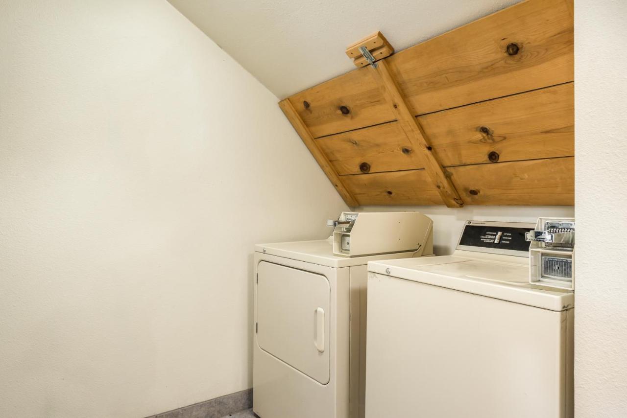 Quality Inn & Suites Near Nas فالون المظهر الخارجي الصورة
