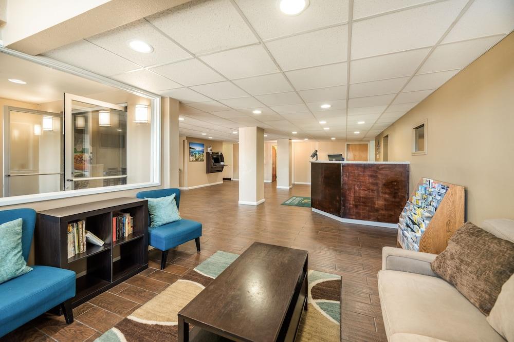Quality Inn & Suites Near Nas فالون المظهر الخارجي الصورة